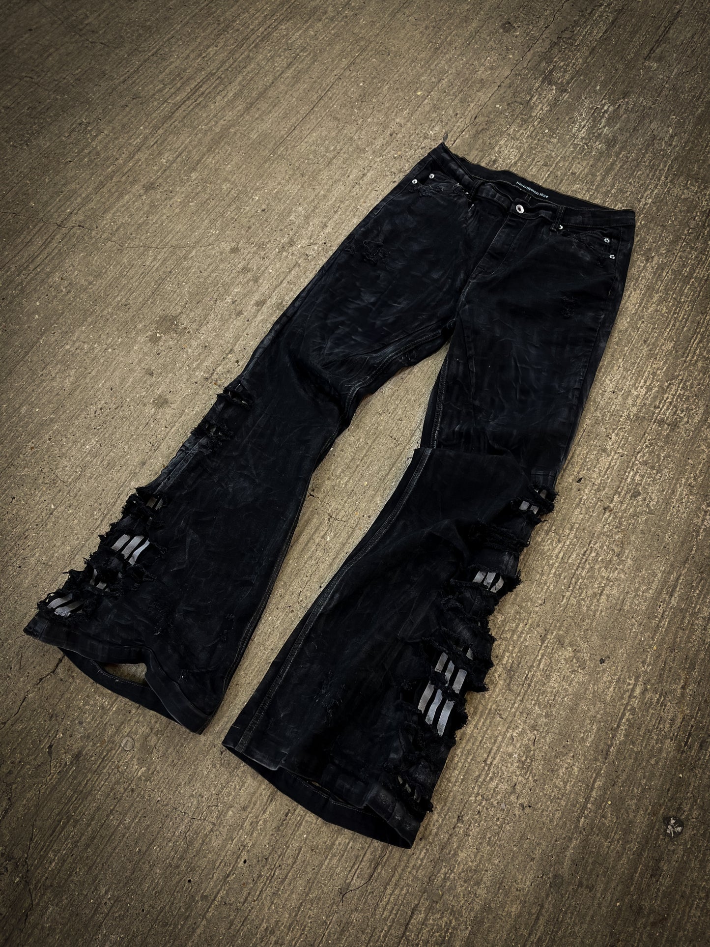 UNDERSTRIPED DESTROYED BOLAN DENIM