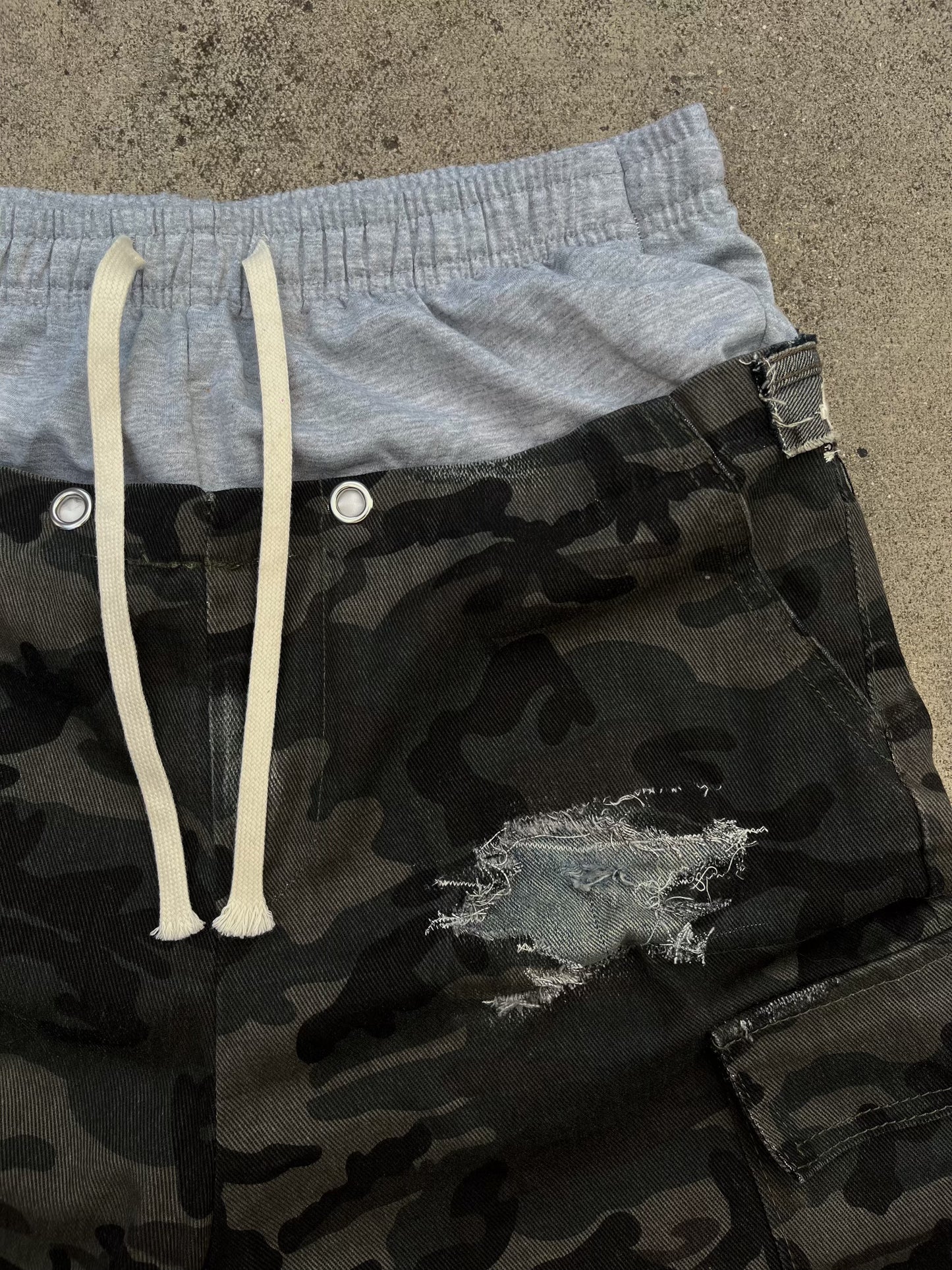 SAG CAMO JORTS DISTRESSED DENIM