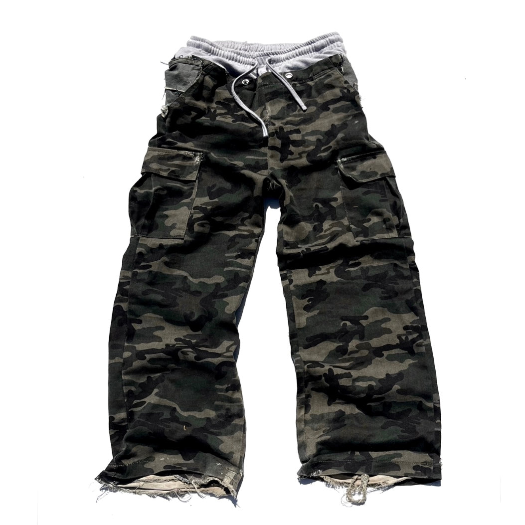 SAG CAMO CARGO SWEATS